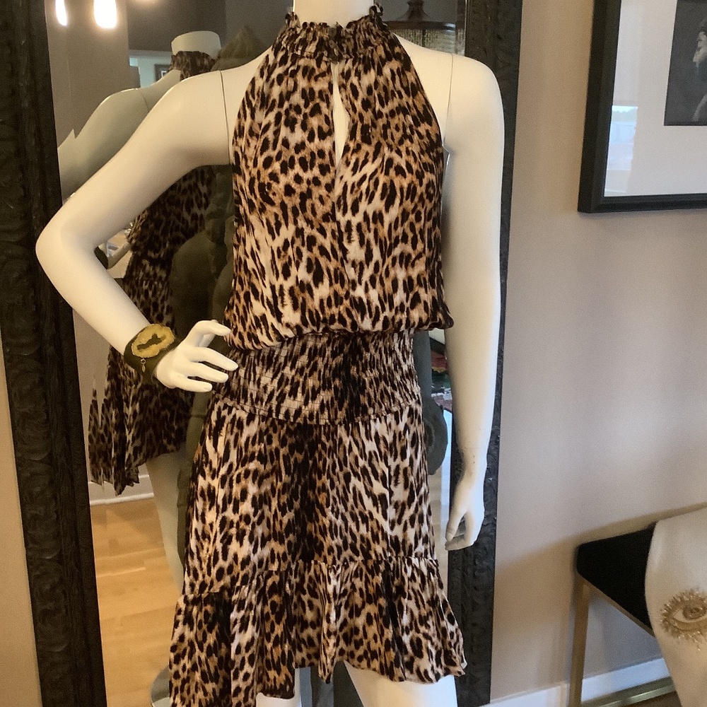 Olivaceous dress